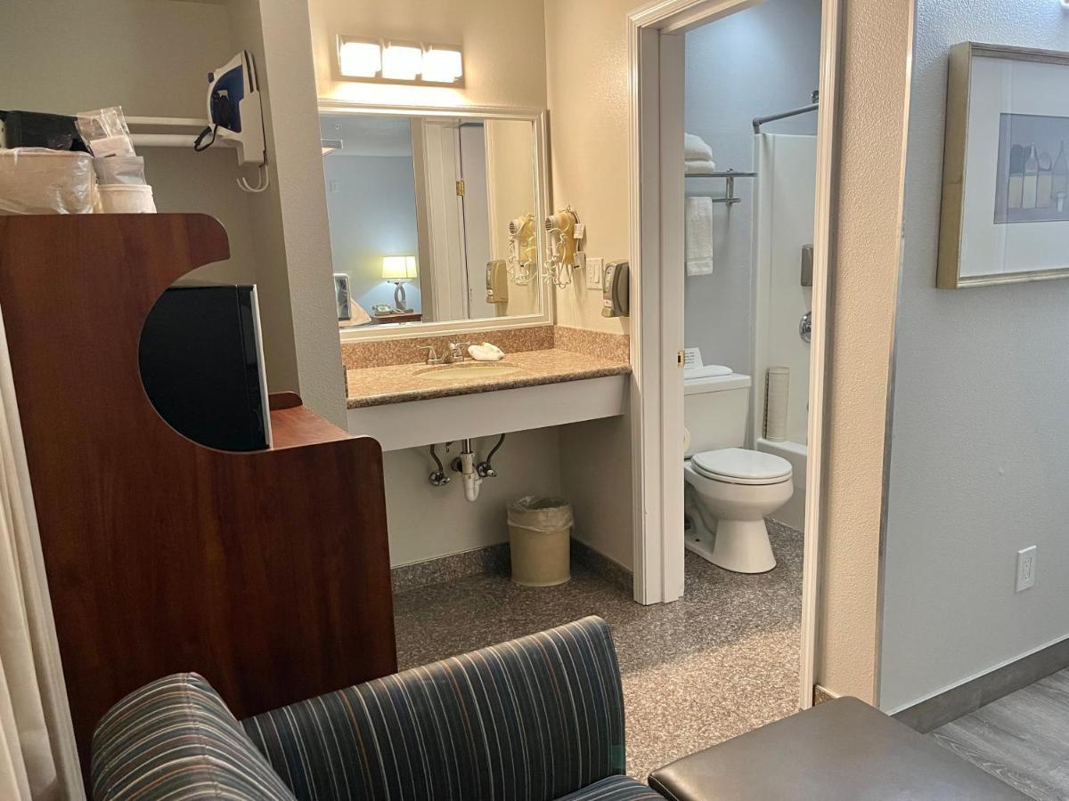 Americas Inn&suite