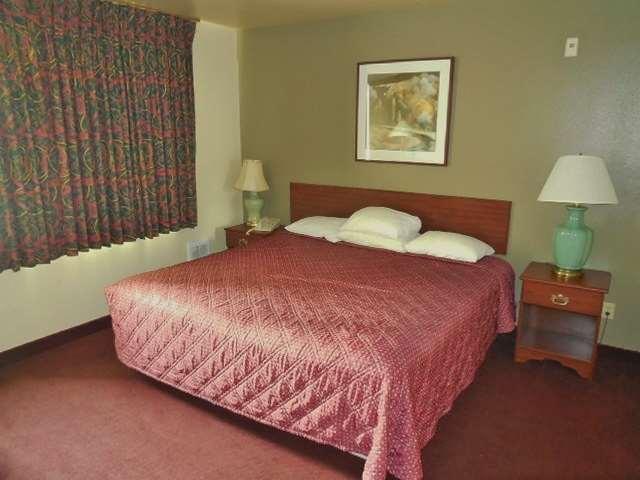 Americas Inn&suite Motel Shoreline