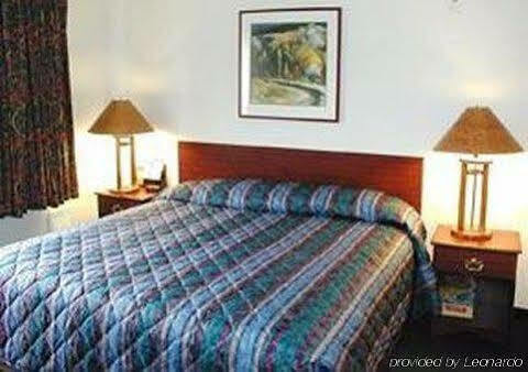 Americas Inn&suite Motel Shoreline